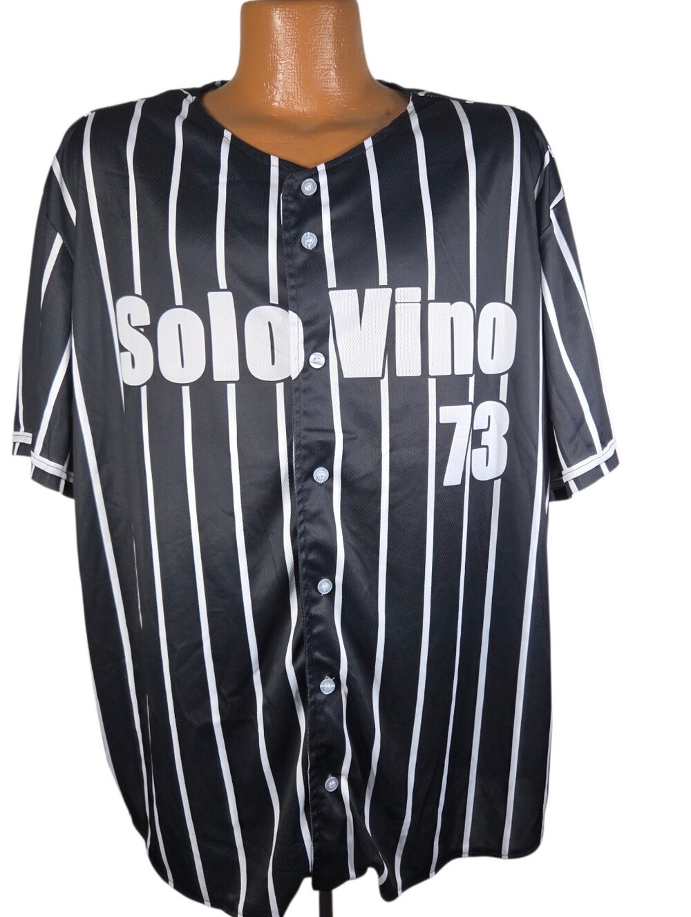 Solo Vino 73 Black & White Pinstripe Men’s Jersey. Size XXXL